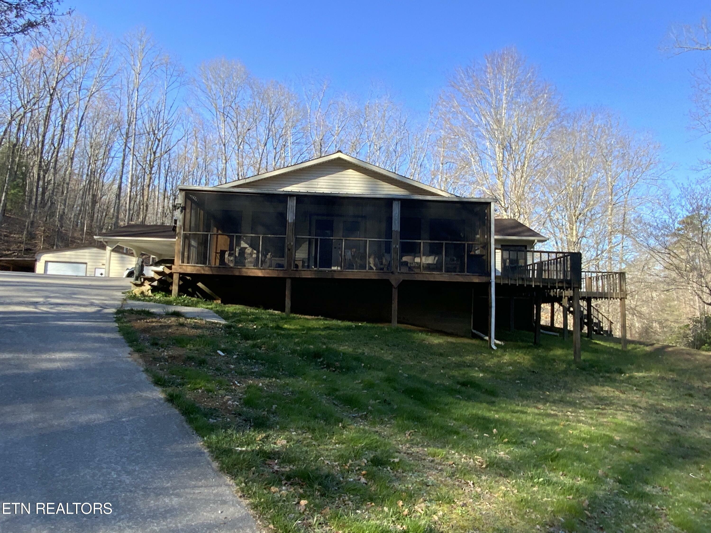 244 Pine Ridge Drive  Harriman TN 37748 photo