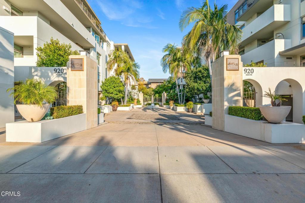 Property Photo: 920 Granite Drive 204 CA 91101