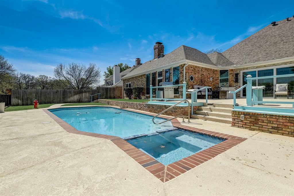 Property Photo: 5211 Vicksburg Drive TX 76017