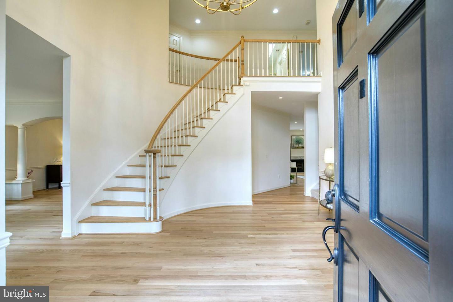 Property Photo:  1702 S Arlington Ridge Road  VA 22202 