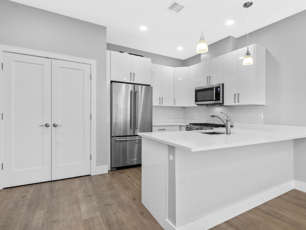 Property Photo: 610 Rutherford Ave 302 MA 02129
