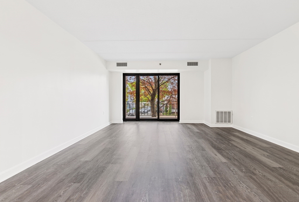 Property Photo: 275 Main St 411 MA 02472