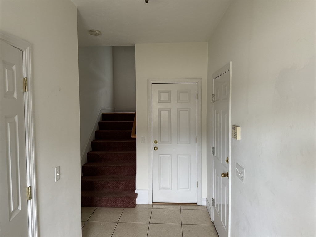 Property Photo:  31 Blackthorn Drive  MA 01609 