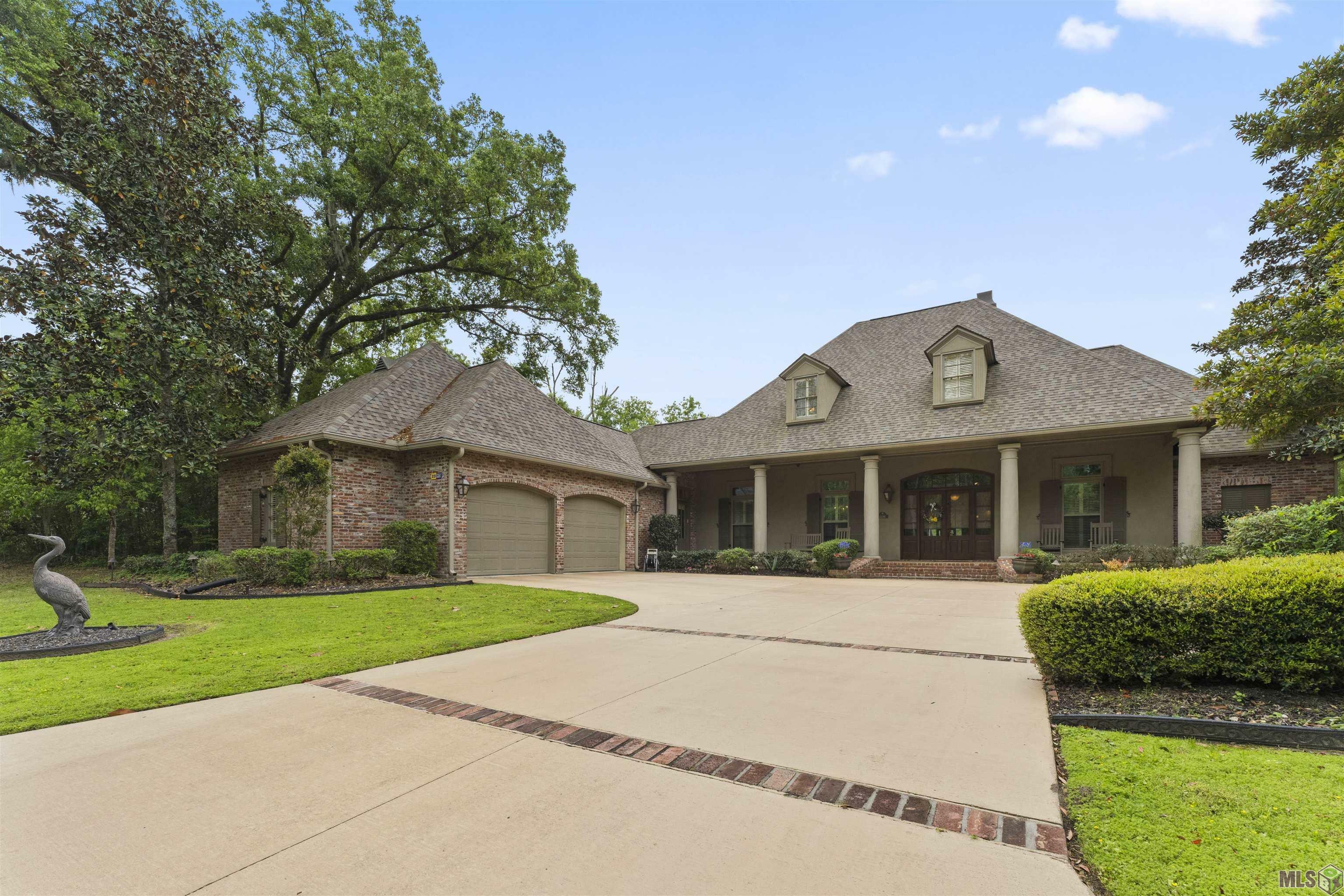 Property Photo: 22095 Waterfront East Dr LA 70449