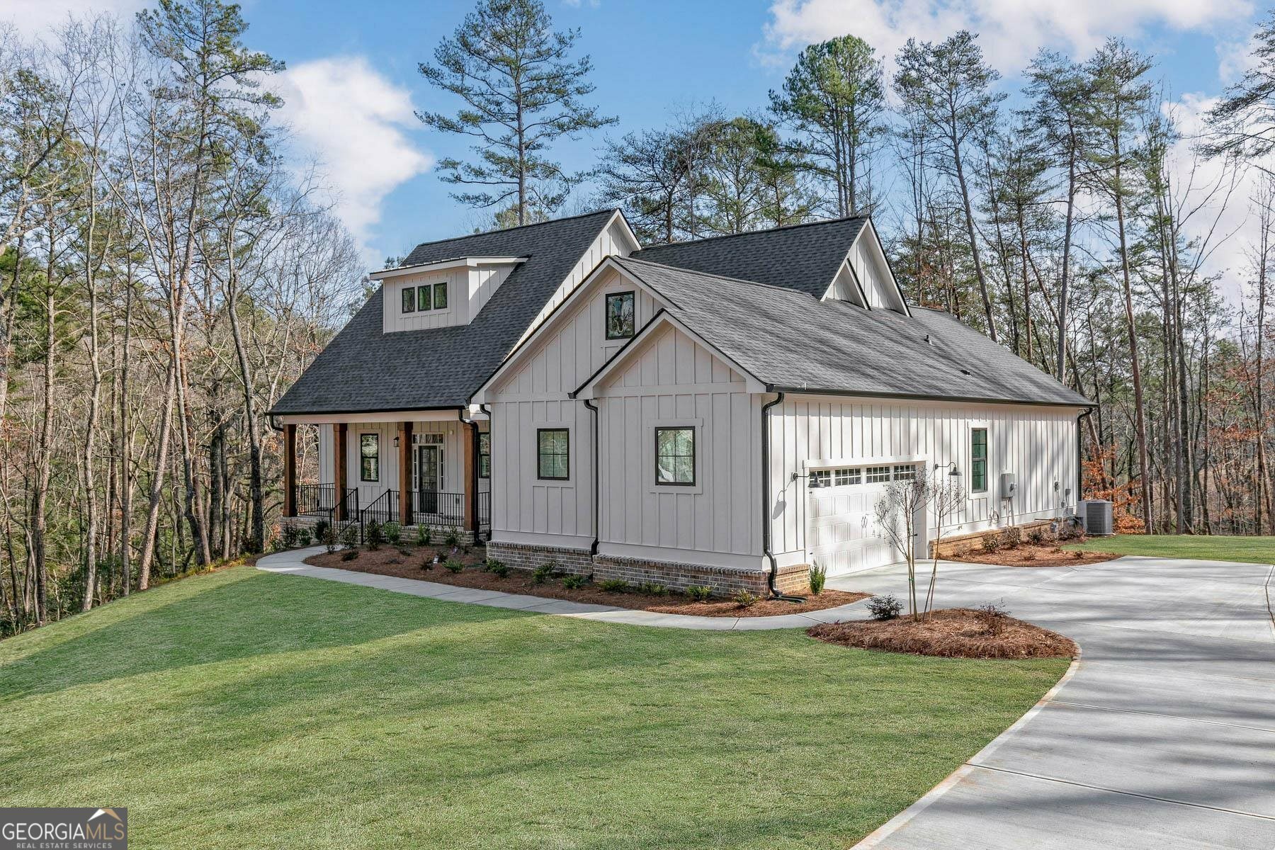 Property Photo:  883 Oxford Road  GA 30107 