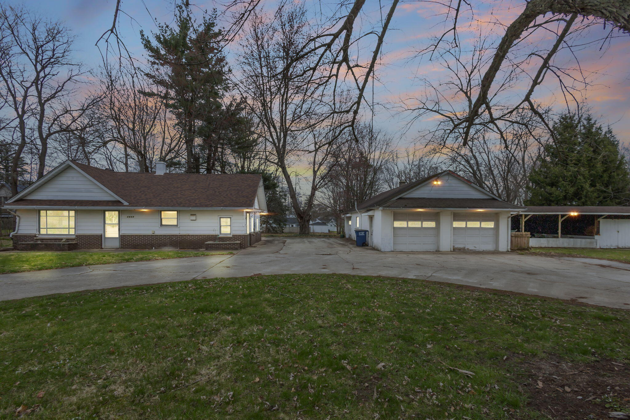 Property Photo: 1533 Sallwasser Avenue IN 46350