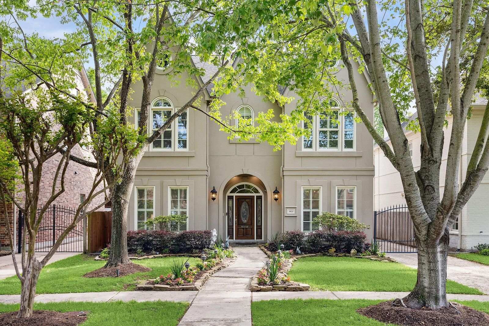 Property Photo:  3823 Browning Street  TX 77005 