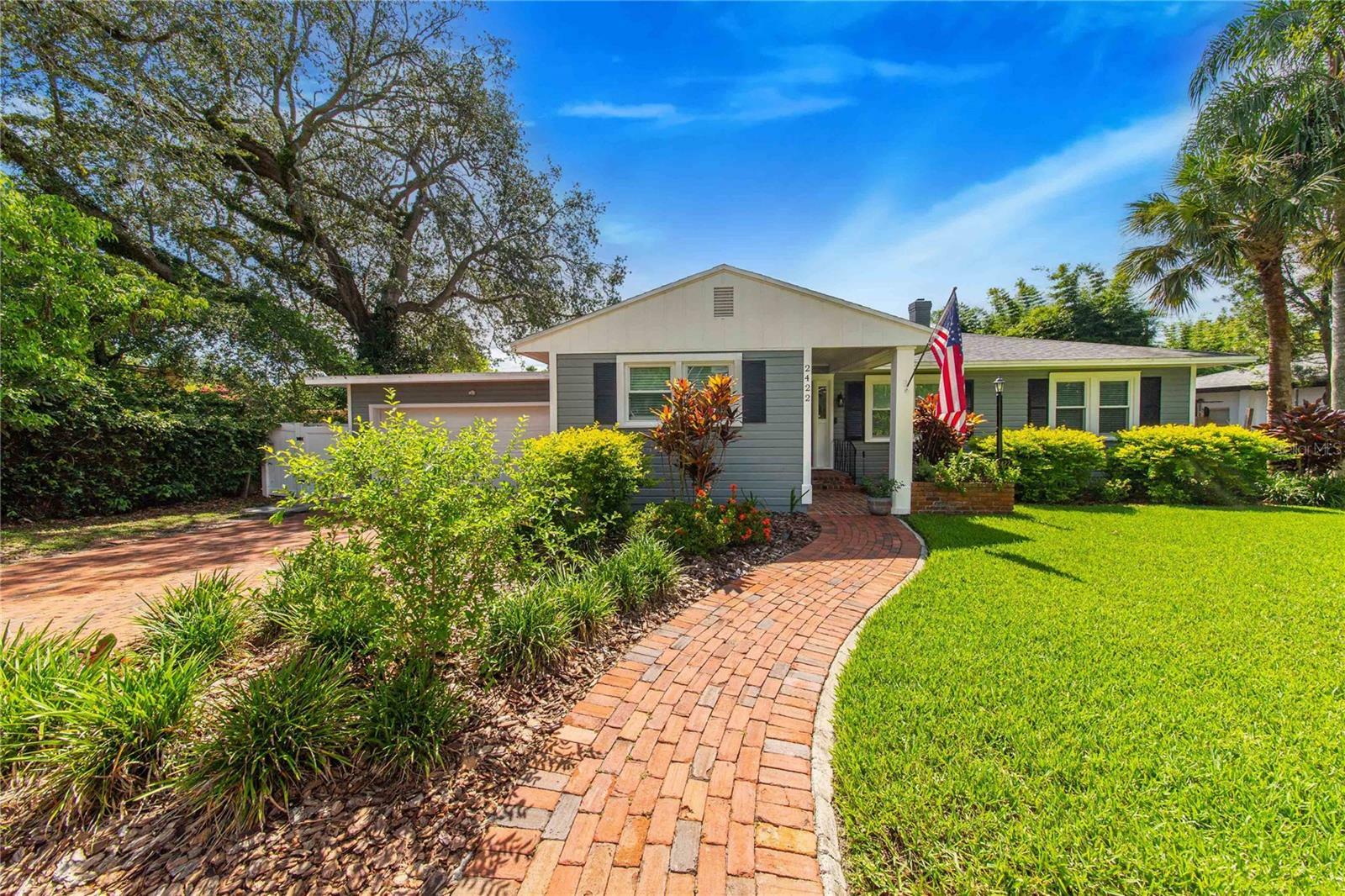 Property Photo:  2422 Coventry Ave  FL 33803 