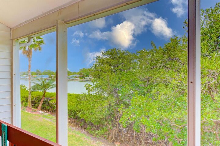 Property Photo:  901 Hidden Harbour Drive  FL 33785 