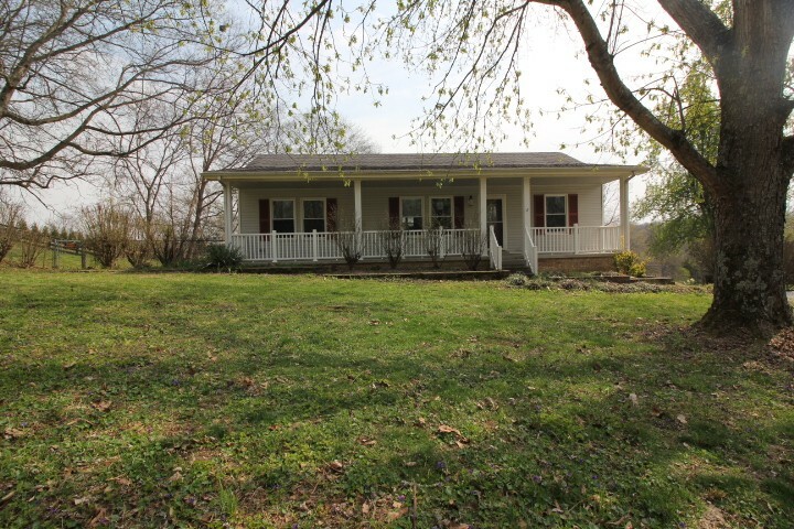 Property Photo:  2677 Dotsonville Rd  TN 37042 