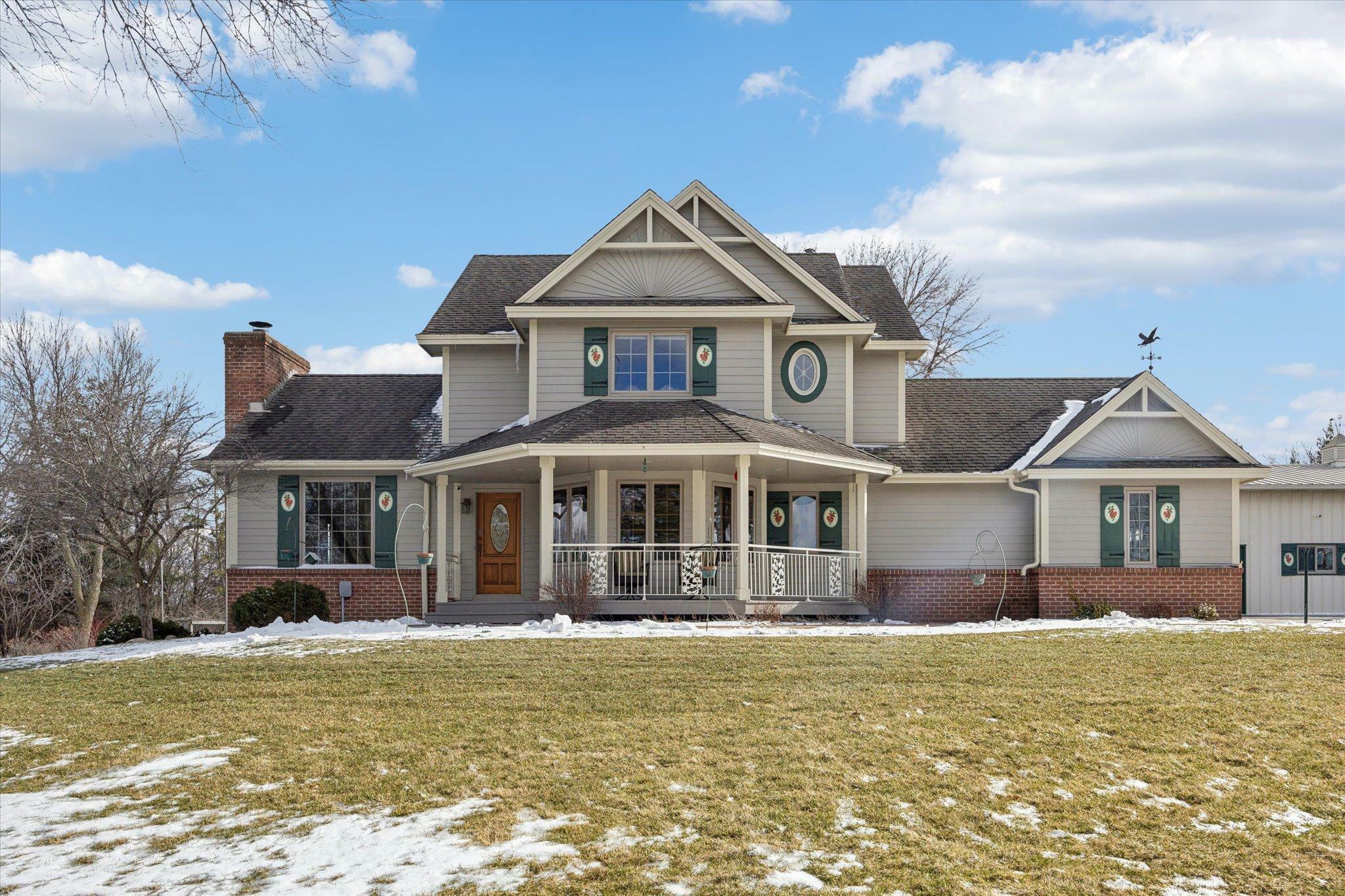 Property Photo: 1581 E 260th Street MN 56071