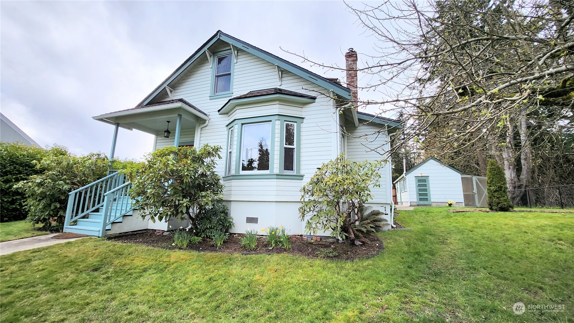 Property Photo:  328 W 14th Street  WA 98362 