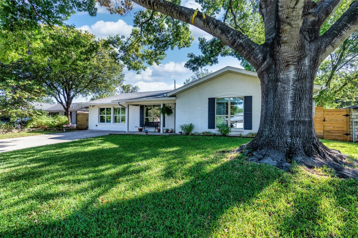 Property Photo:  8009 Bon Air Drive  TX 78757 