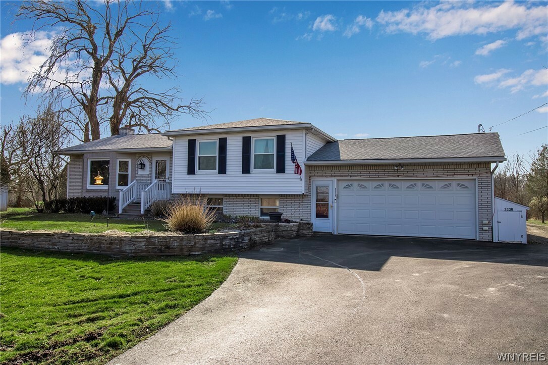 Property Photo:  3330 Bowen Road  NY 14059 