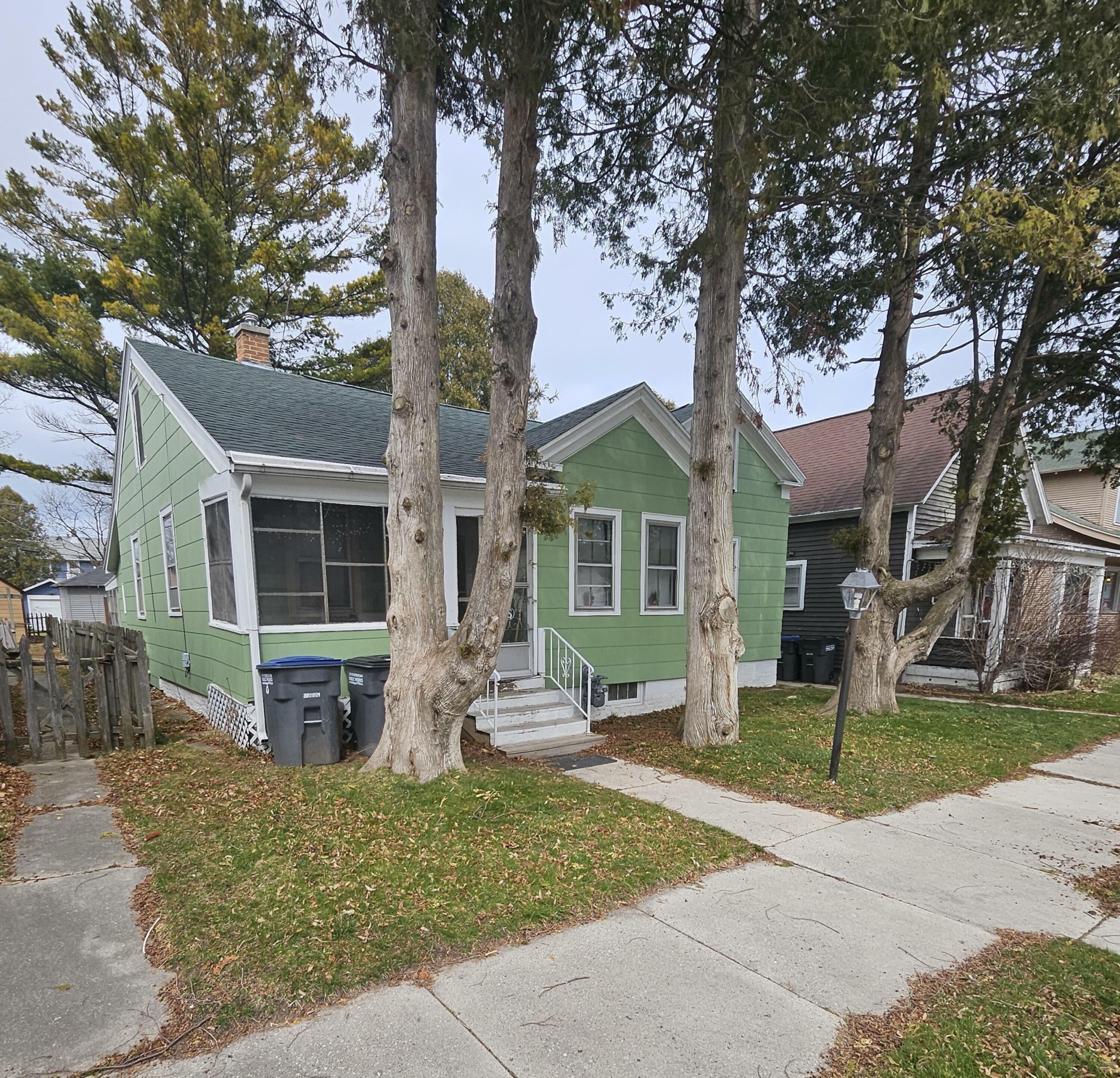 Property Photo:  1134 Logan Ave  WI 53083 