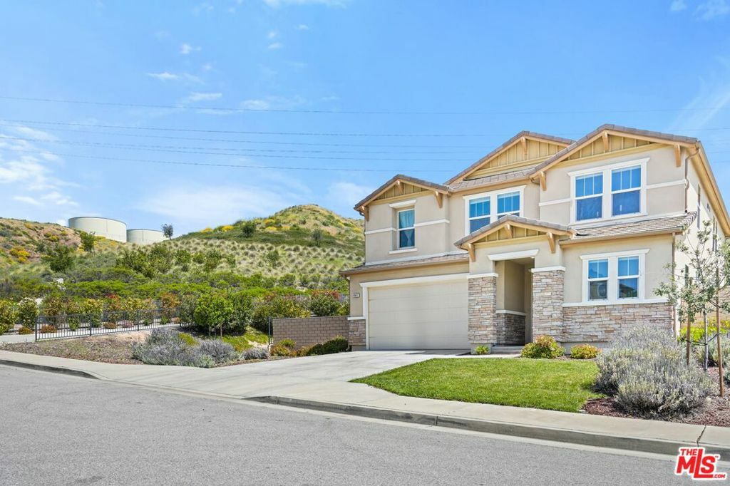 Property Photo:  19417 Bension Drive  CA 91350 