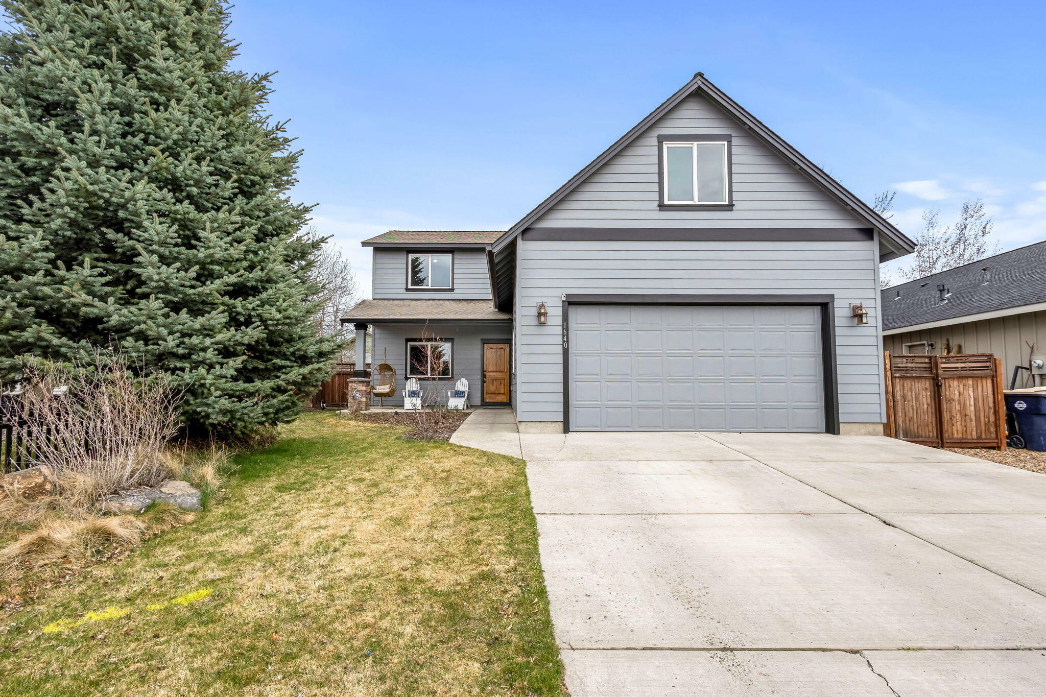 Property Photo: 1640 NW Larch Tree Court OR 97756