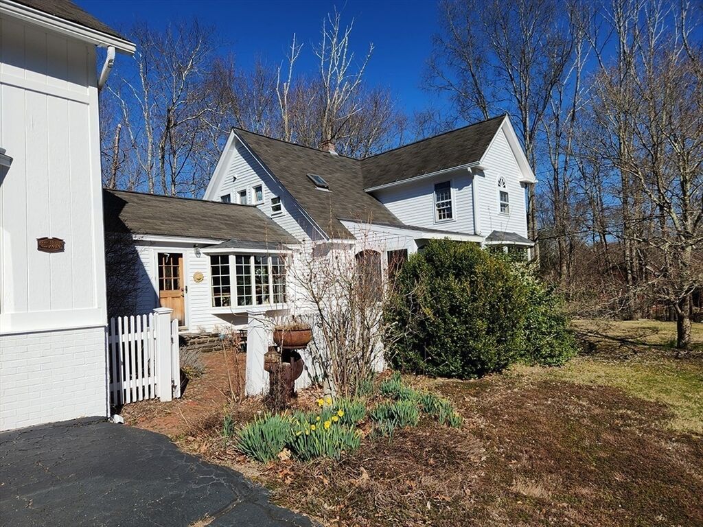 Property Photo:  43 Smith Hanson Rd  MA 01535 