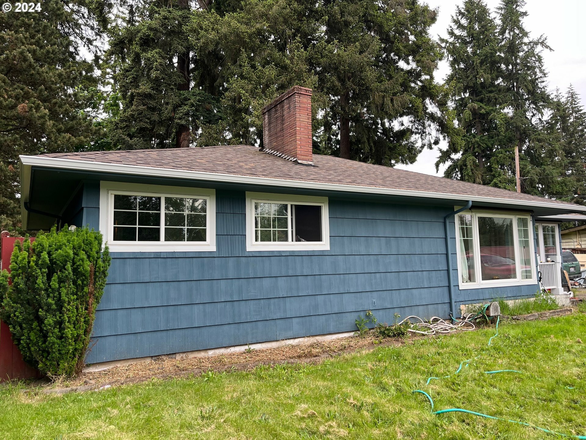 Property Photo:  10317 NE 13th Ave  WA 98686 