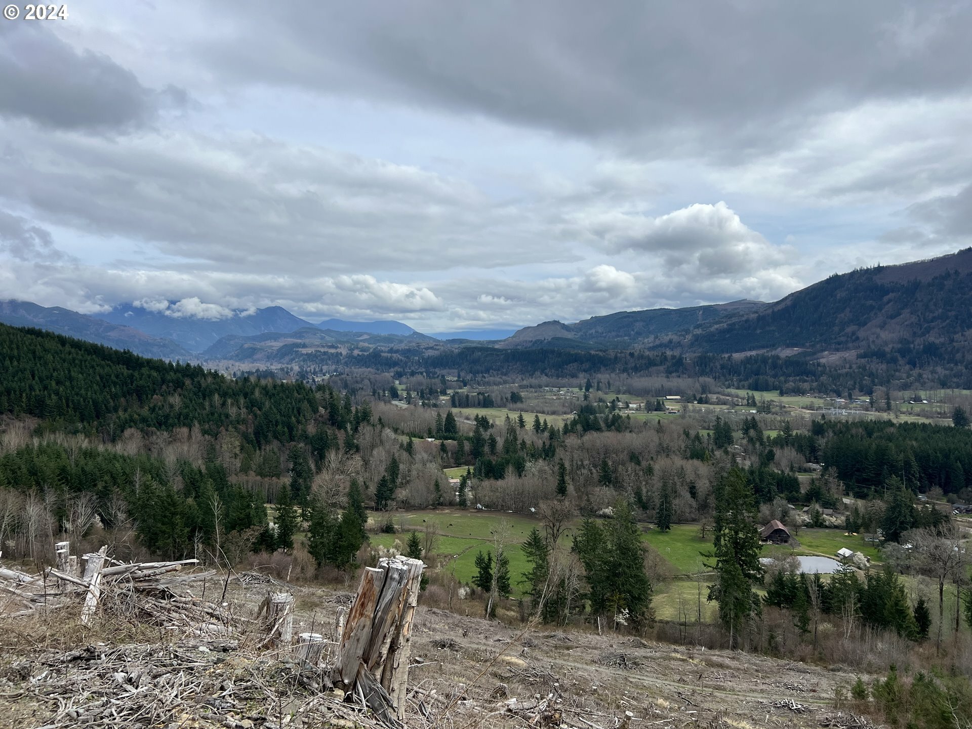 Property Photo: 7505 US Highway 12 WA 98356