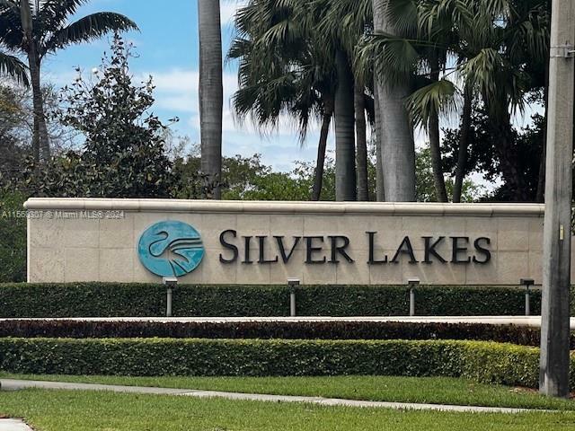 Property Photo:  17756 SW 27th Ct  FL 33029 