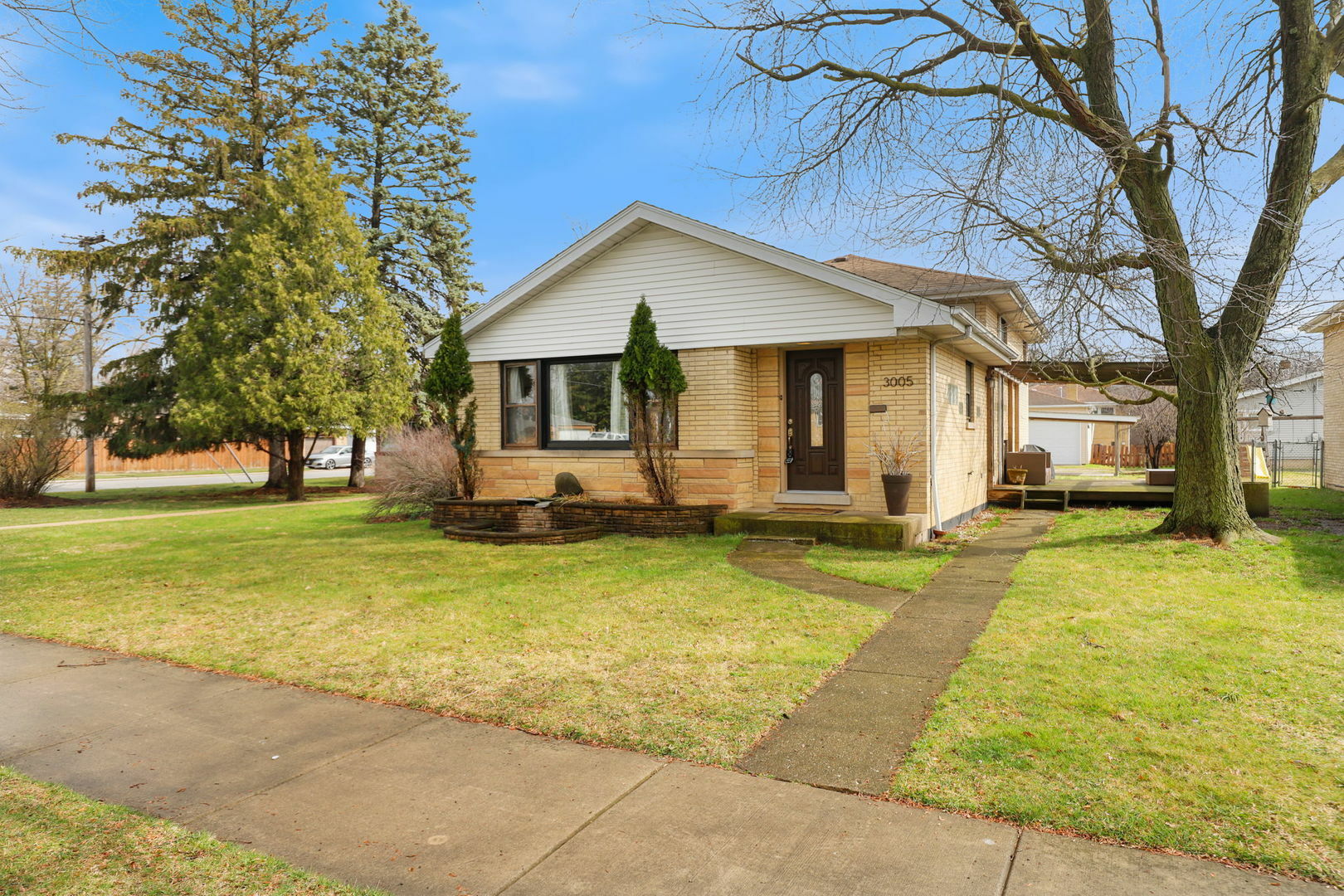 Property Photo:  3005 Prairie Avenue  IL 60513 