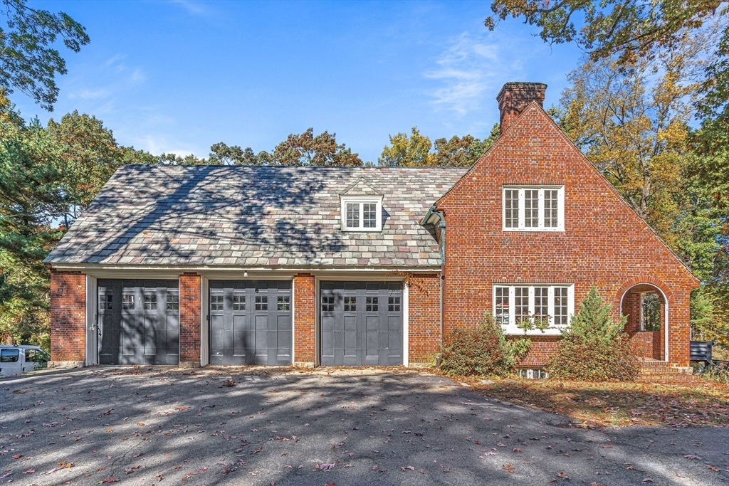 Property Photo: 33 Bullard Rd MA 02493