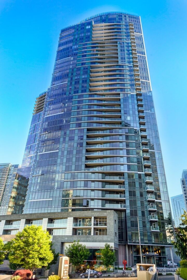 Property Photo: 10700 NE 4th Street 706 WA 98004