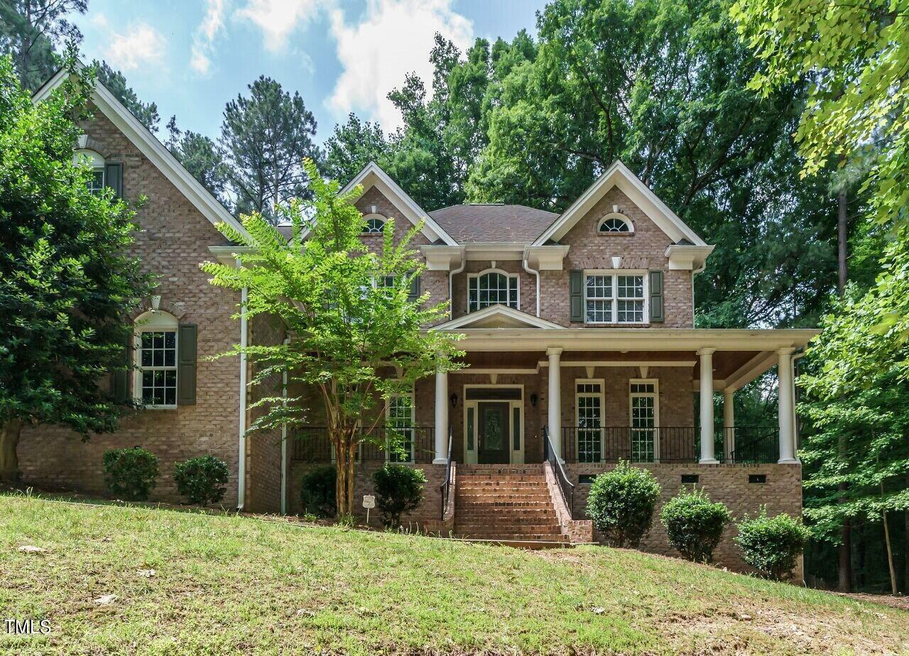 Property Photo: 105 Tantallom Court NC 27540