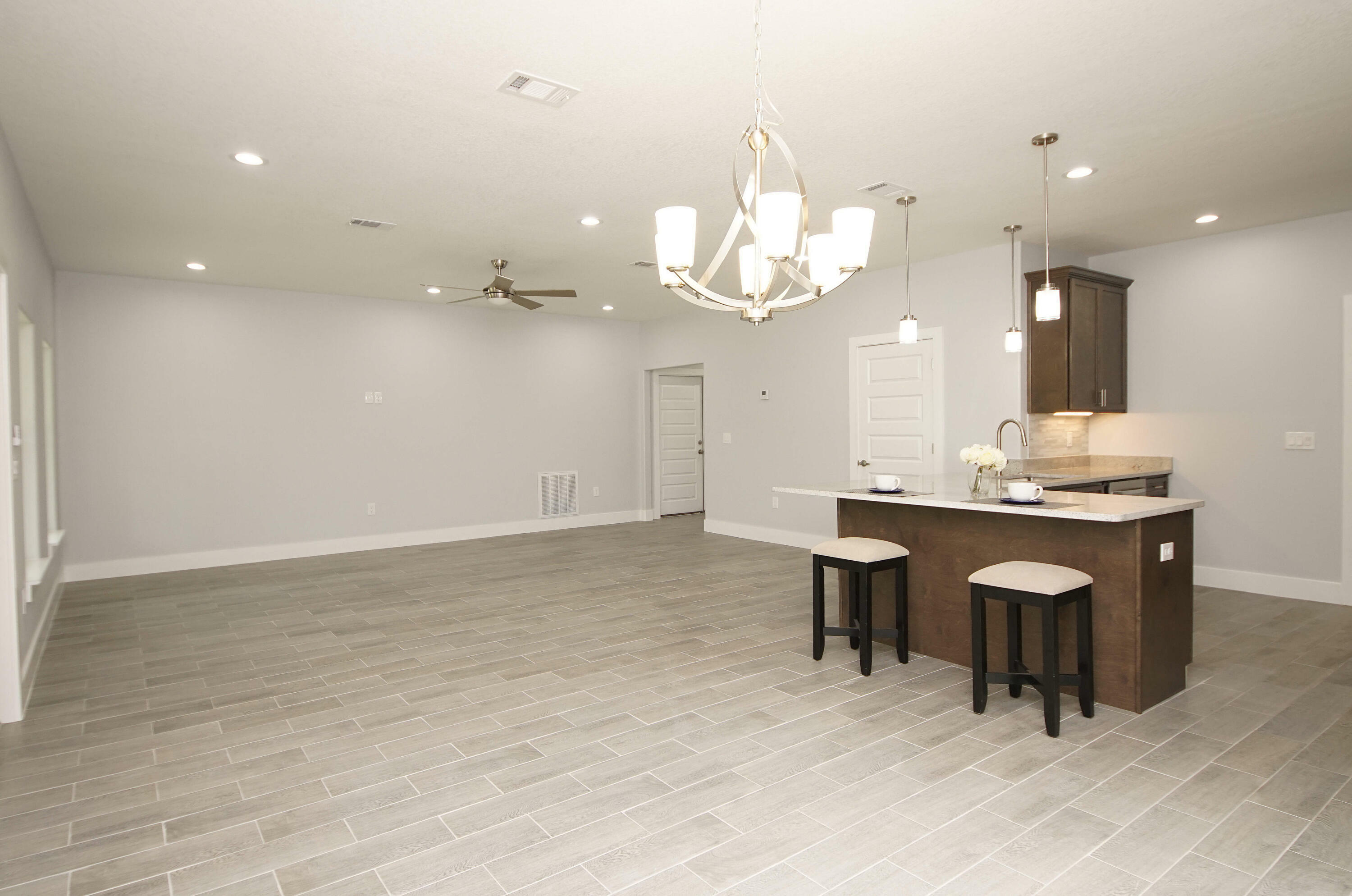 Property Photo:  4516 Hermosa Road  FL 32539 