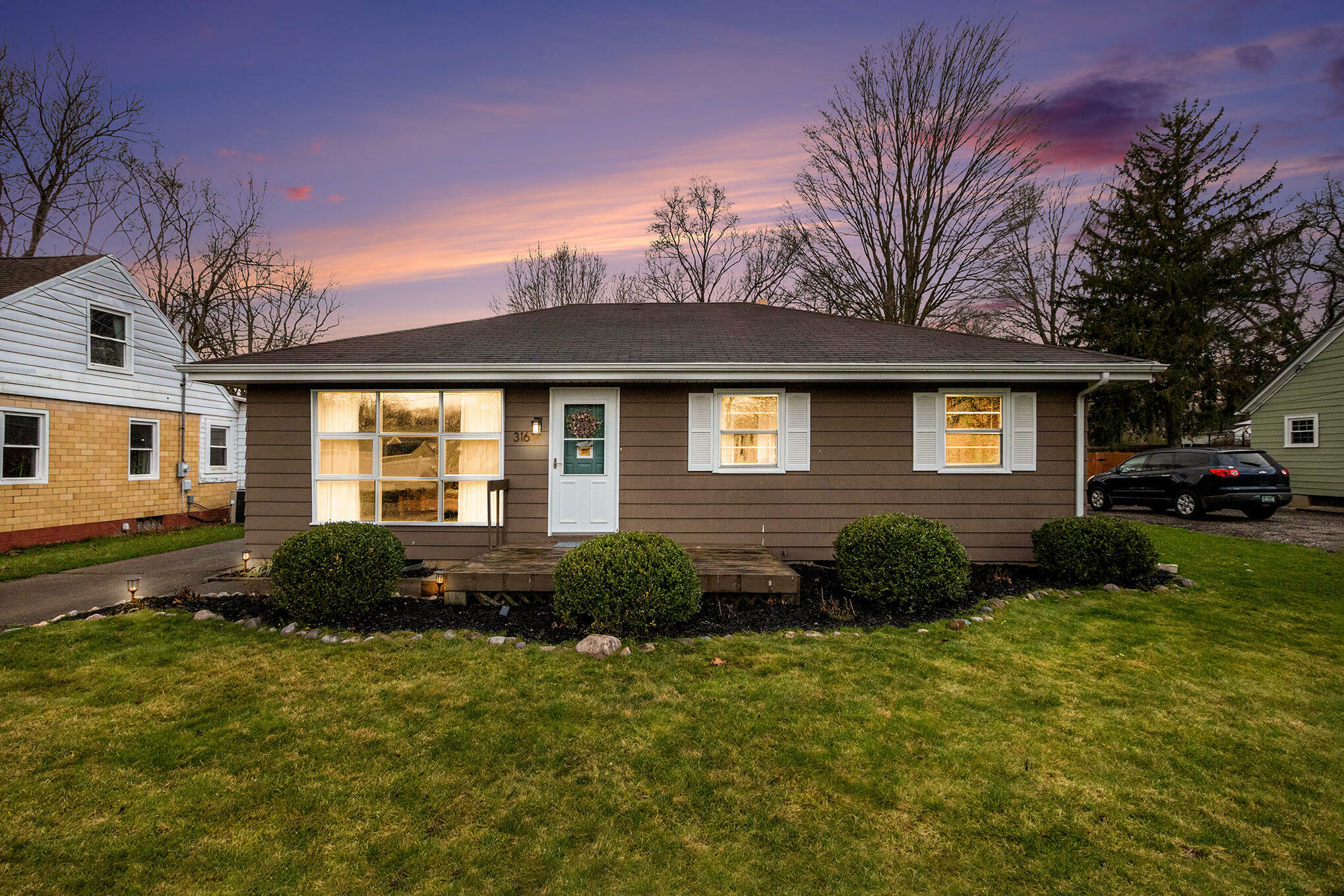 Property Photo: 316 Hillview Avenue MI 49107