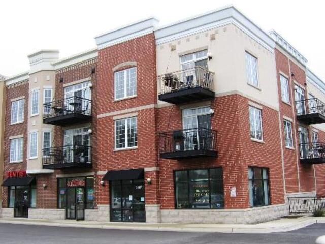 Property Photo: 3400 Wellington Court 211 IL 60008