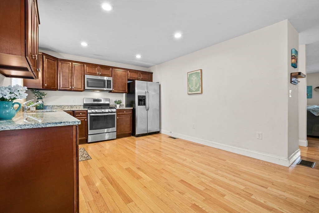 Property Photo: 526 Water St 526 MA 01830