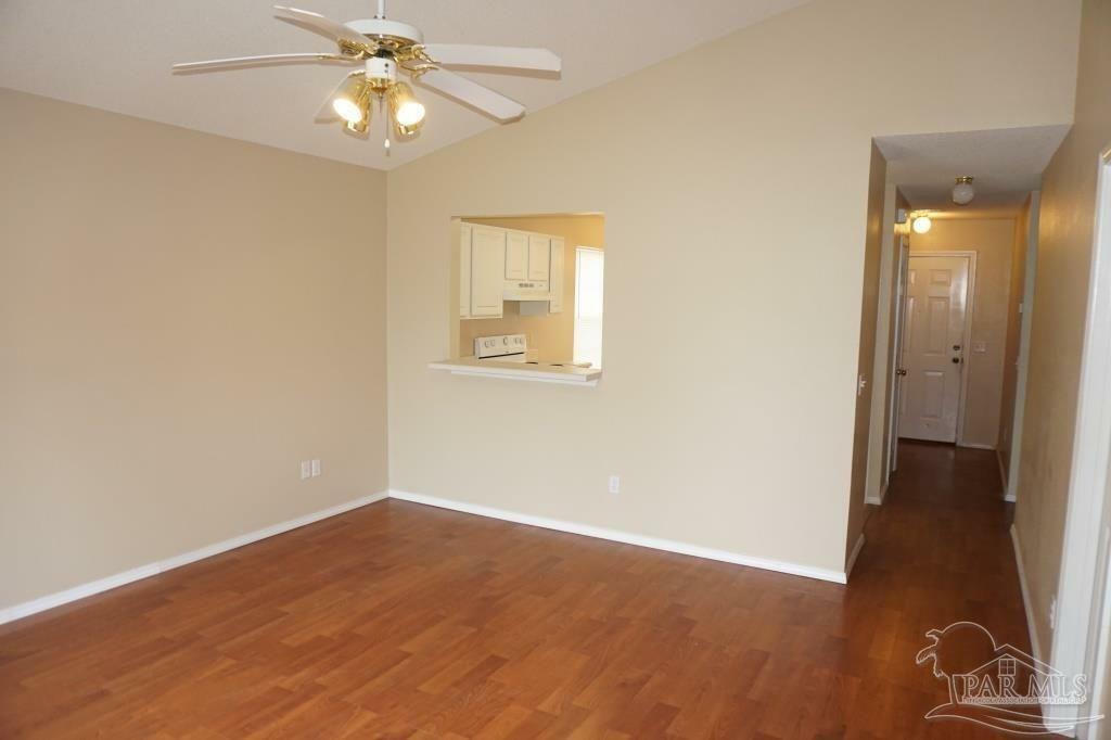 Property Photo:  213 Valdosta Ave  FL 32507 