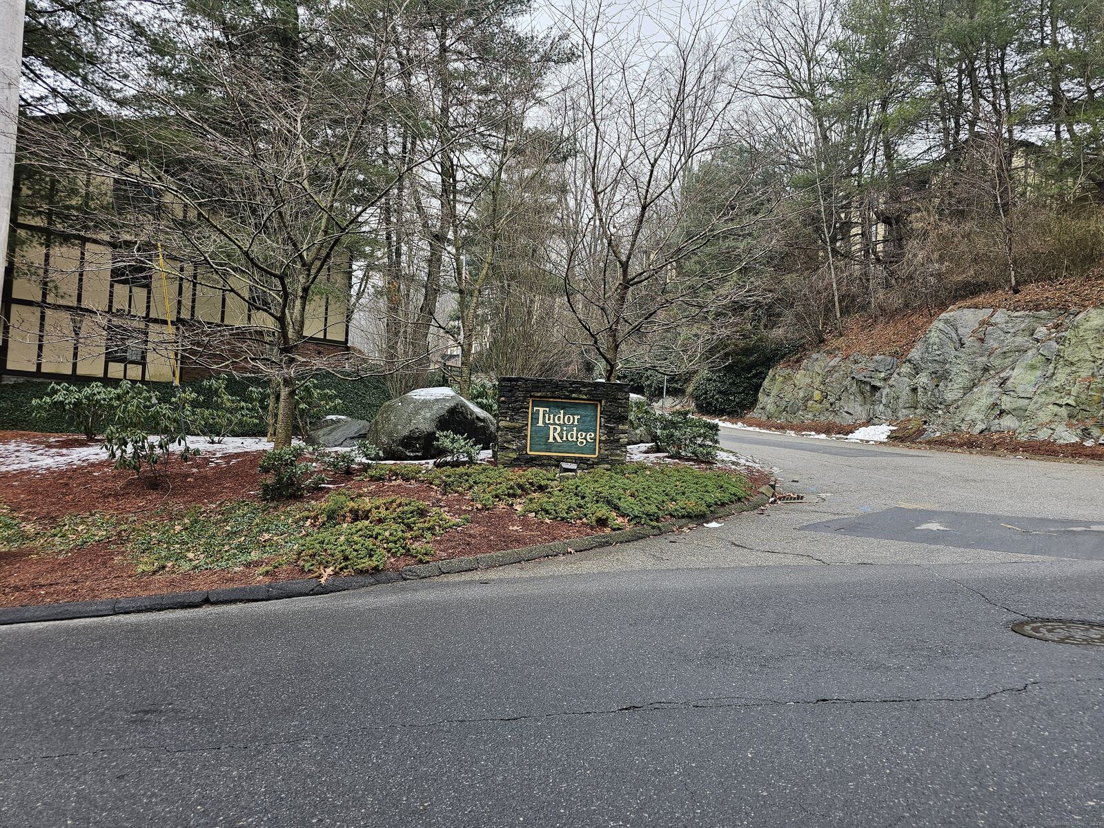 Property Photo:  125 Warner Hill Road 21  CT 06614 