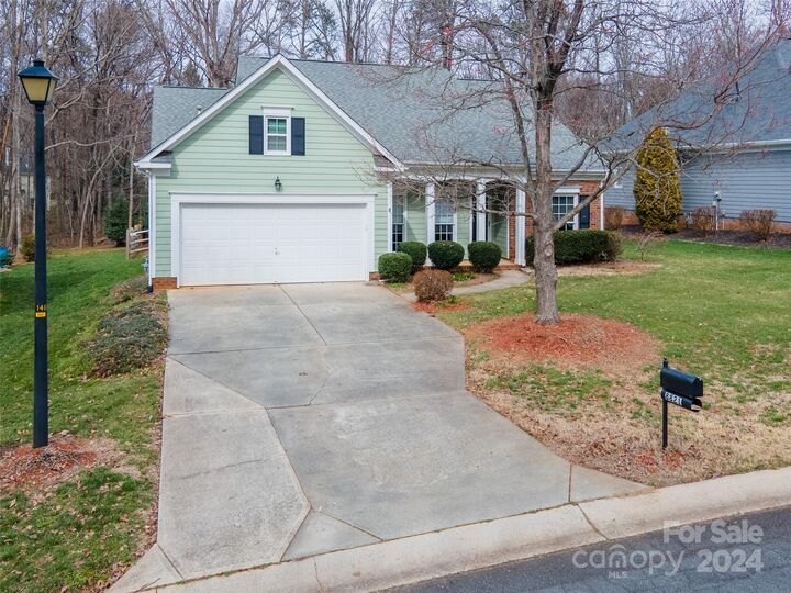 8821 Oakham Street  Huntersville NC 28078 photo