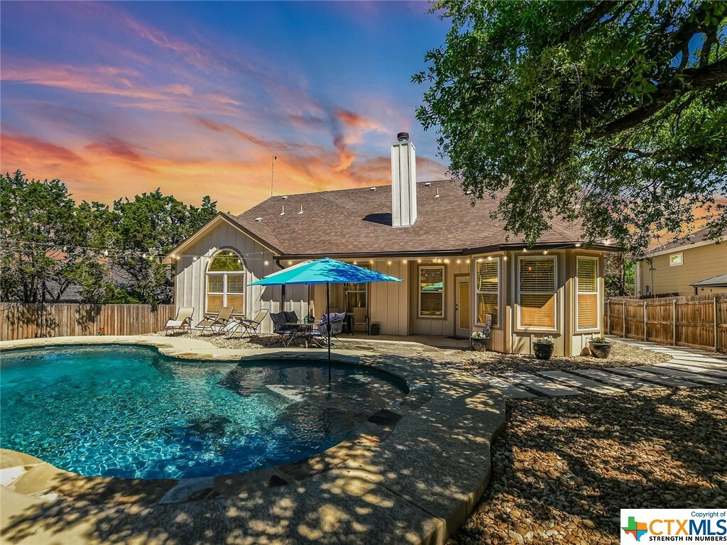 Property Photo:  7 Redwood Circle  TX 78676 