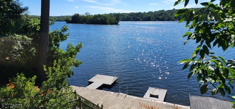 Property Photo:  2110 Lakeside Dr W  NJ 07422 