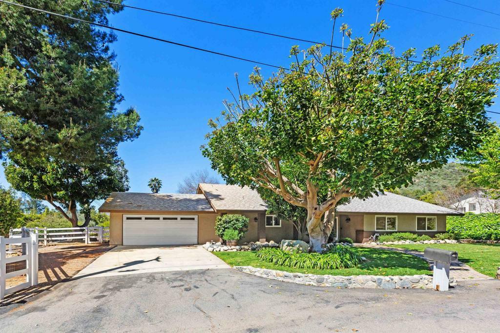 Property Photo: 3137 Old Oak Tree Lane CA 92026