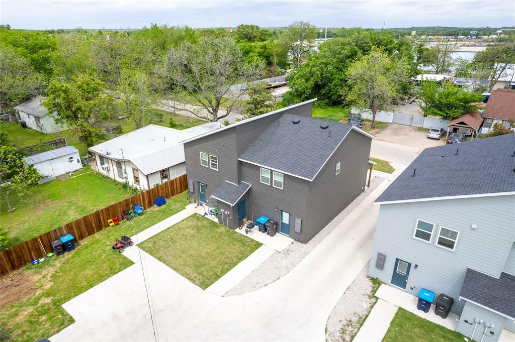 Property Photo:  5816 Grayson Street  TX 76119 