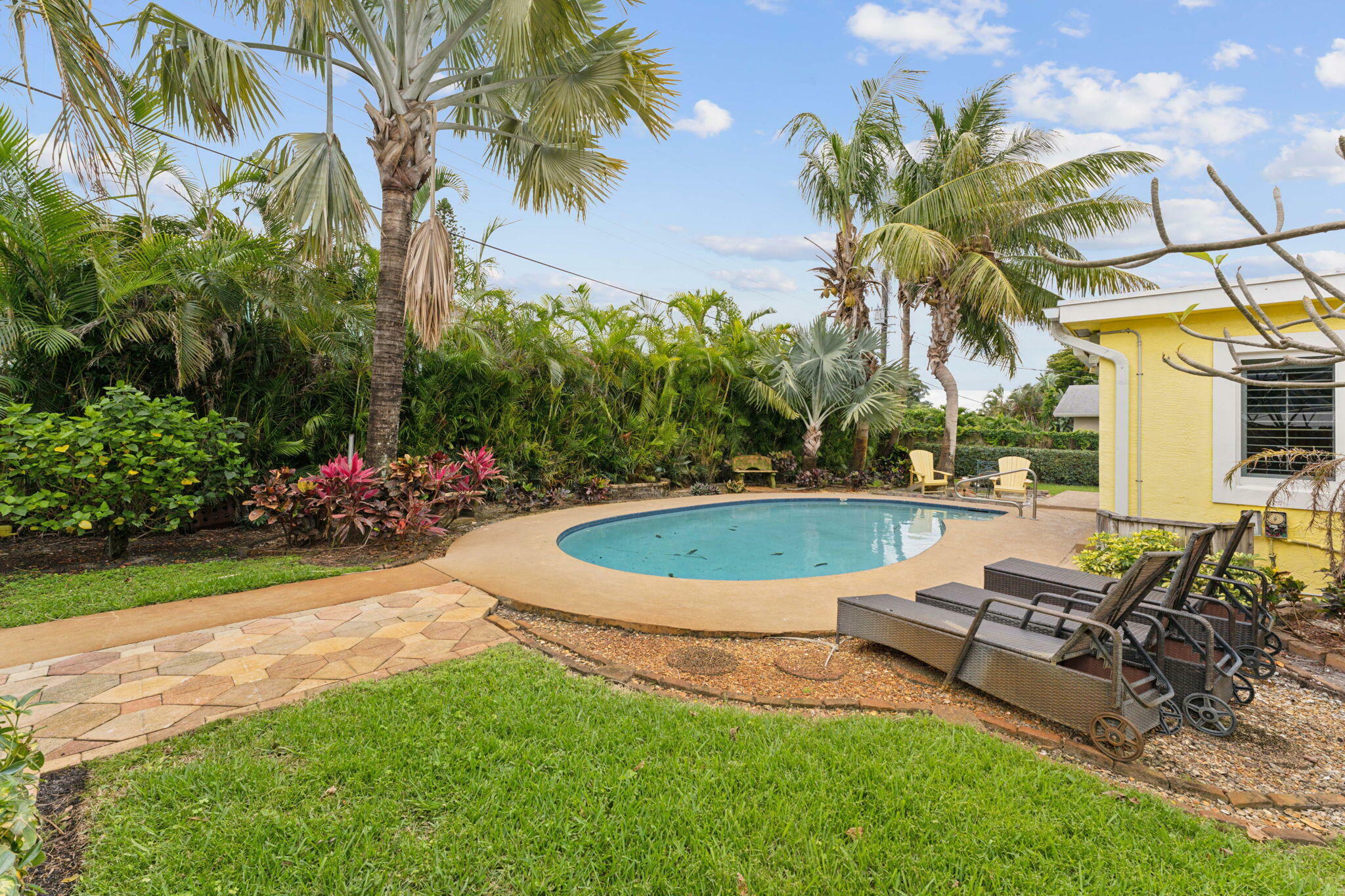 Property Photo:  3170 Buccaneer Road  FL 33462 