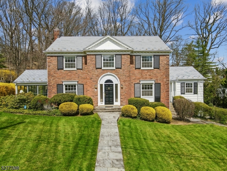 Property Photo: 19 Lewis Dr NJ 07040