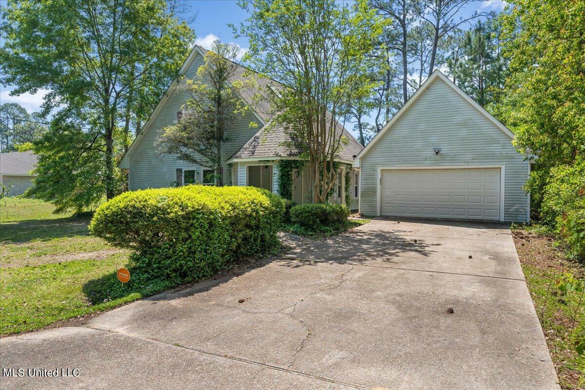 Property Photo:  125 Country Club Drive  MS 39571 