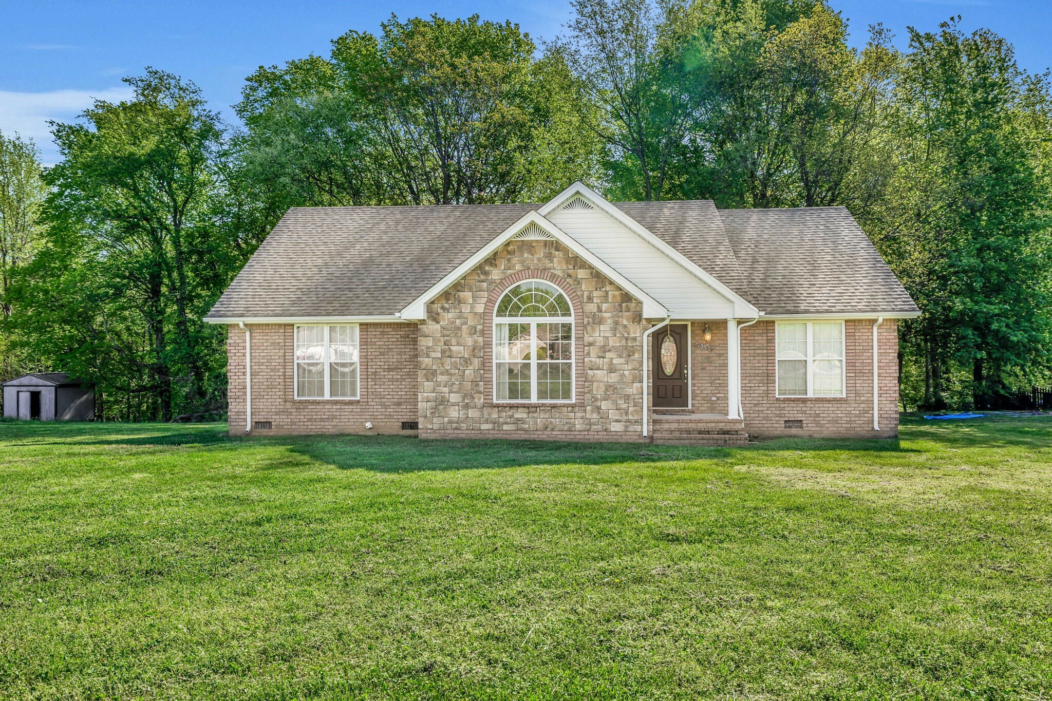 Property Photo:  586 Kyson Cir  TN 37083 