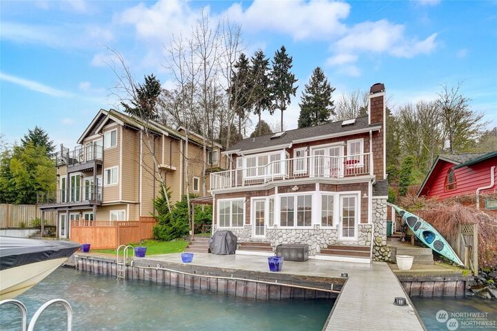 Property Photo: 14060 Edgewater Lane NE WA 98125