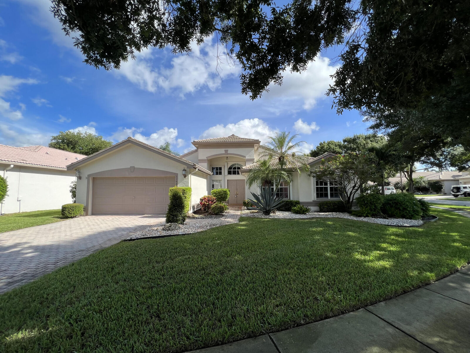 Property Photo:  11662 Pamplona Boulevard  FL 33437 