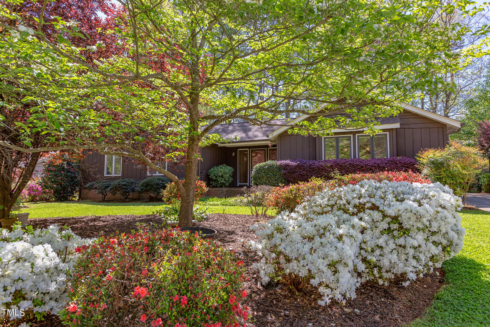 Property Photo:  1505 Laughridge Drive  NC 27511 