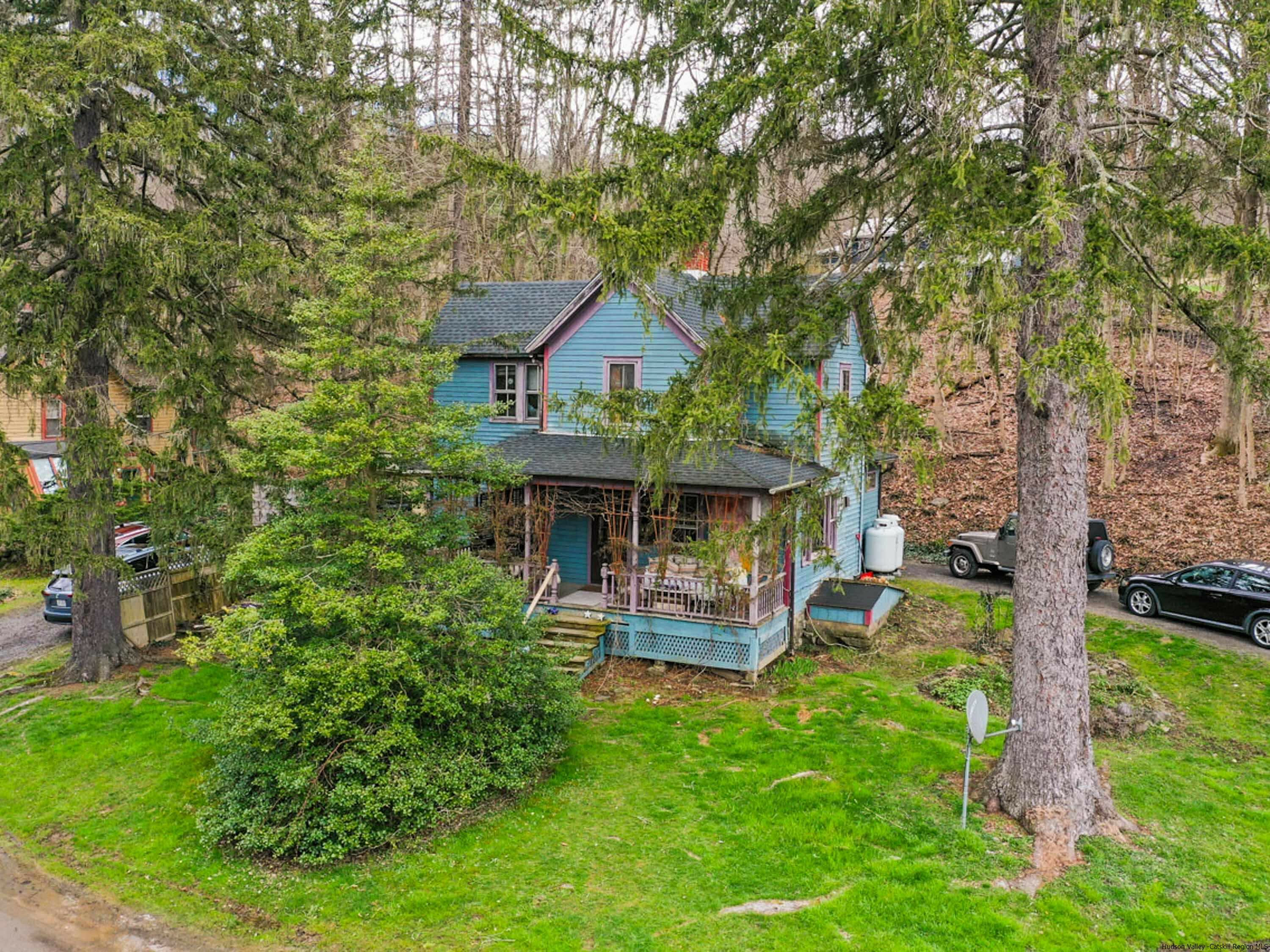 Property Photo:  441-445 Mohonk  NY 12440 