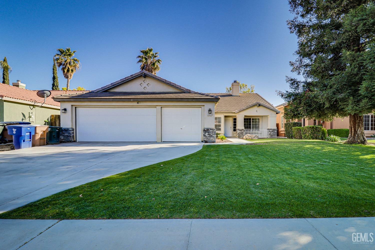 Property Photo:  7417 Indian Gulch Street  CA 93313 