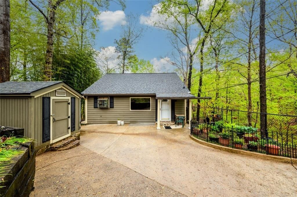 Property Photo: 5428 N Cove Road GA 30504